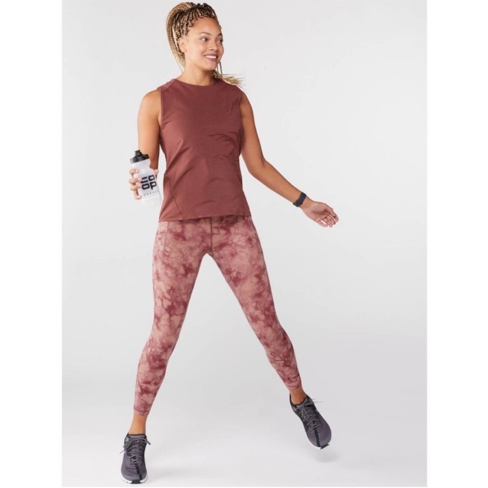 Athleta Salutation Stash Pocket 7/8 Tight in Riptide Palermo S